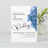 Elegantes Script Blue Watercolor Hydrangea Wedding Einladung (Stehend Vorderseite)