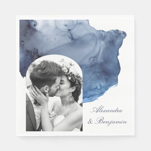 Elegantes Script Blue Watercolor Wedding Foto Serviette (Vorderseite)