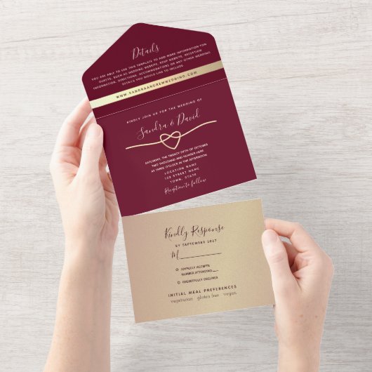 Elegantes Script Burgundy Wedding All In One Einladung (Abreißen)