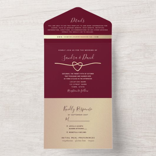 Elegantes Script Burgundy Wedding All In One Einladung (Innen Boden)