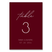 Elegantes Script Burgundy Wedding Tischnummer (Vorderseite)