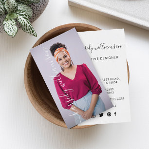 Elegantes Script Calligraphy Company Name & Foto Visitenkarte