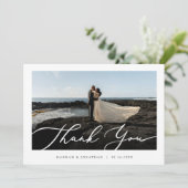 Elegantes Script Custom Foto Hochzeit Dankeskarte (Stehend Vorderseite)