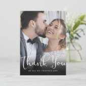 Elegantes Script Dankeschön Gold Wedding Foto Dankeskarte (Stehend Vorderseite)