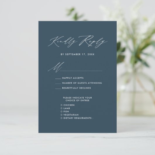 Elegantes Script Dark Blue Minimalistisch Wedding Begleitkarte (Stehend Vorderseite)