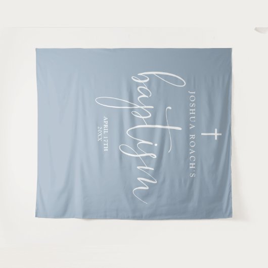 Elegantes Script Dusty Blue Baptism Foto Hintergru Wandteppich (Vorderseite (Horizontal))