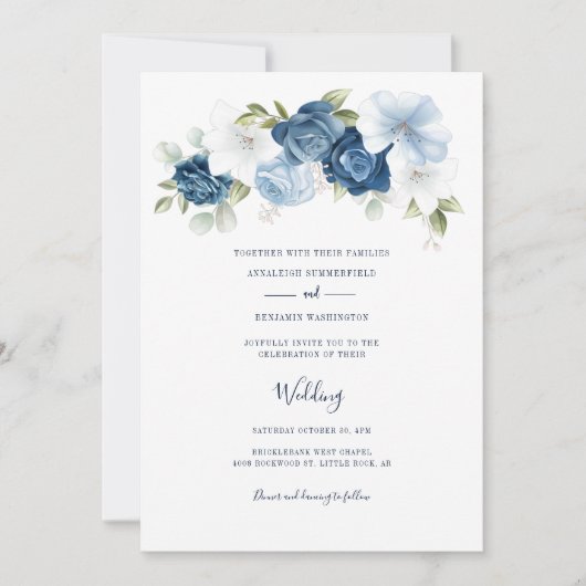 Elegantes Script Dusty Blue Floral Wedding Einladung (Vorderseite)