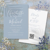 Elegantes Script Dusty Blue Modern QR Code Hochzei Einladung