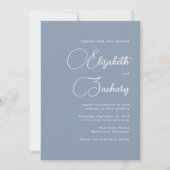Elegantes Script Dusty Blue Wedding Einladung (Vorderseite)