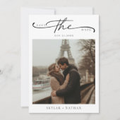 Elegantes Script Eiffel Tower Romantisches Foto Ho Save The Date (Vorderseite)