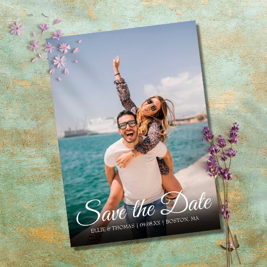 Elegantes Script Einfaches Foto Save the Date Post Postkarte