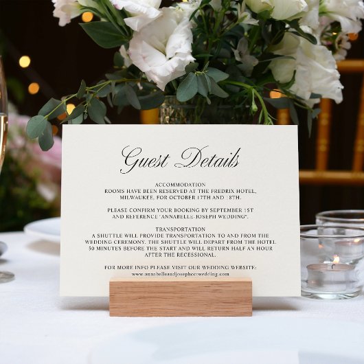 Elegantes Script Formal White Wedding Guest Detail Begleitkarte