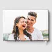 Elegantes Script Foto Burgundy Wedding Gästebuch (Rückseite)