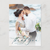 Elegantes Script Foto Hochzeit Danke Postkarte (Vorderseite)