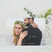 Elegantes Script Foto Hochzeit Dankeschön Karte (Stehend Vorderseite)