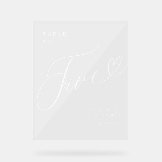 Elegantes Script Heart Wedding Tischnummer Five Acrylschild (Vorderseite)