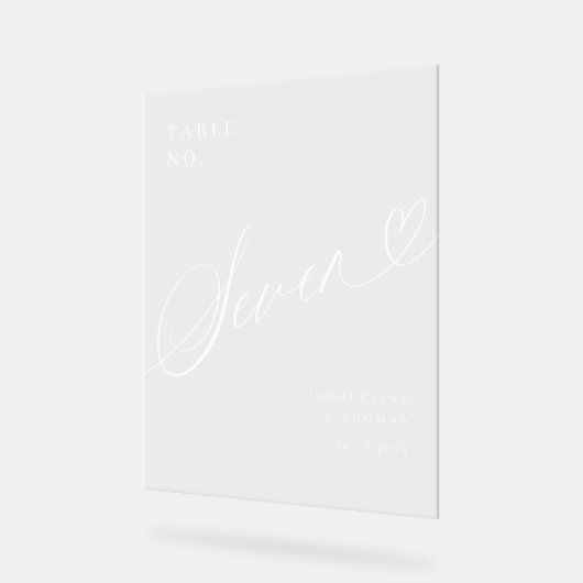 Elegantes Script Heart Wedding Tischnummer Seven Acrylschild (Winkel)