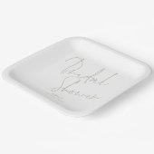 Elegantes Script Light Sage Name Brautparty Pappteller (Gewinkelt)