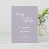 Elegantes Script Lilac Wedding Speichern Sie die D (Stehend Vorderseite)