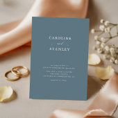 Elegantes Script Minimalistisch Dusty Blue Wedding Einladung