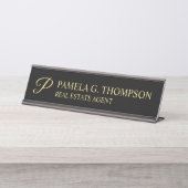Elegantes Script Monogram Black and Gold Schreibtischnamensplakette (Vorderseite )
