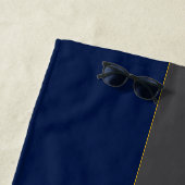 Elegantes Script Monogram Dark Navy Blue Gray & Go Strandtuch (Beispiel)