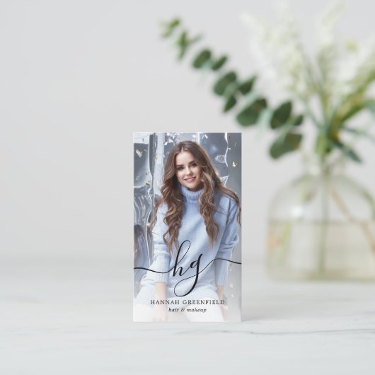 Elegantes Script Monogram-Foto Visitenkarte (Stehend Vorderseite)
