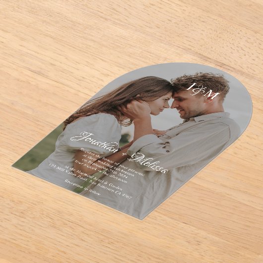 Elegantes Script & Monogram Overlay-Foto Hochzeit Acryleinladungen (Ablage )