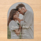 Elegantes Script & Monogram Overlay-Foto Hochzeit Acryleinladungen (Vorderseite)