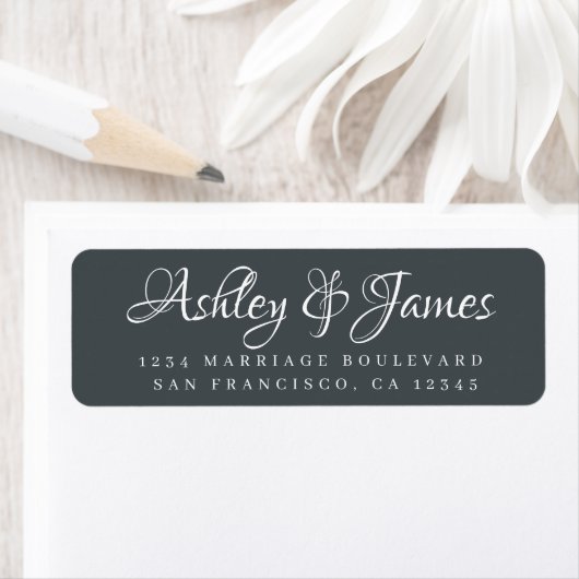 Elegantes Script Off-Black Wedding-Rücksendeadress (Insitu)