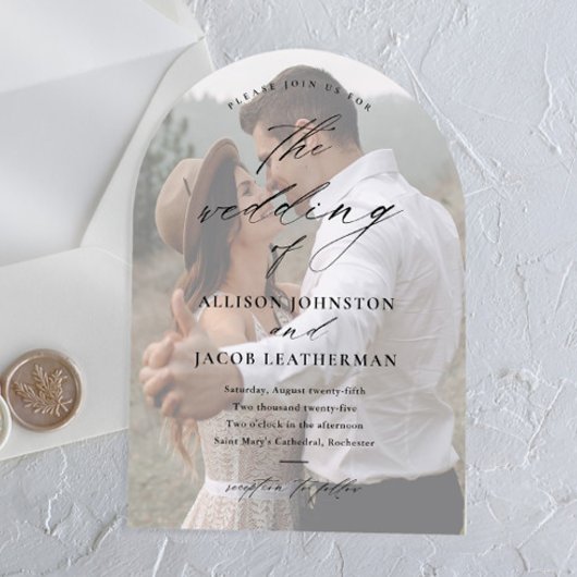Elegantes Script Overlay Arch Foto Hochzeit Acryleinladungen