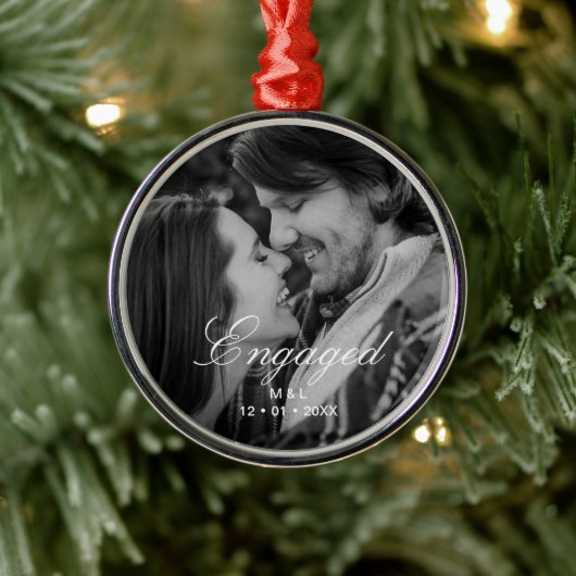 Elegantes Script Personalisiert Couple Foto Ornament Aus Metall (Baum)