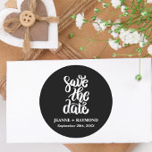 Elegantes Script Save the Date Boho Black Wedding Runder Aufkleber