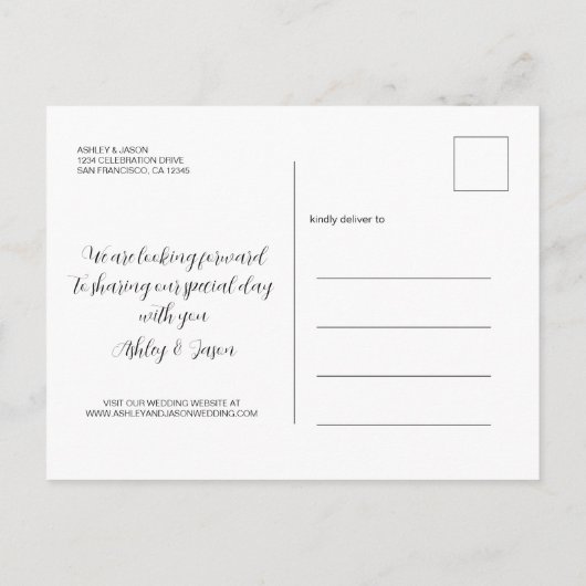 Elegantes Script Save the Date Verlobung Foto Ankündigungspostkarte (Rückseite)