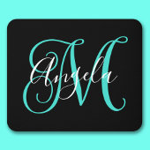Elegantes Script Schwarz-weiß und Türkismonogramm Mousepad