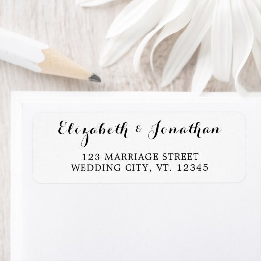 Elegantes Script Schwarz-weiß Wedding Address Labe (Insitu)