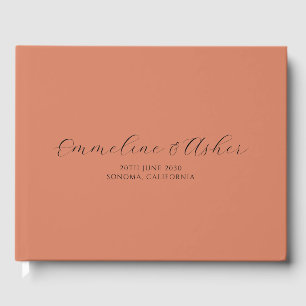 Elegantes Script Serif Custom Terracotta Wedding Gästebuch