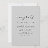 Elegantes Script Soft Gray Graduation Party Foto Einladung (Rückseite)