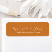 Elegantes Script Terracotta Tan Wedding Label (Insitu)
