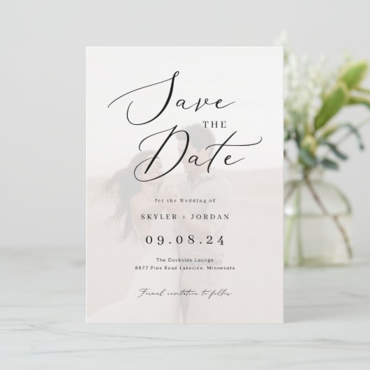 Elegantes Script Vellum Overlay Foto Hochzeit Save The Date (Stehend Vorderseite)