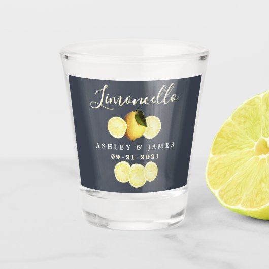Elegantes Script Watercolor Lemon Wedding Limoncel Schnapsglas (Vorderseite)