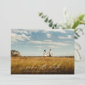 Elegantes Script Wedding Foto Save the Date (Stehend Vorderseite)