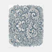 Elegantes Scrolling Damask Muster in Soft Blue und Fleecedecke (Vorderseite)