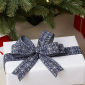 Elegantes Silber-Blau-Schneeflockenmuster Satinband