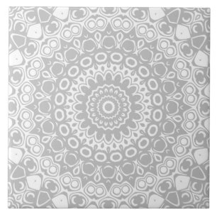 Elegantes Silber-Mandala-Muster Fliese