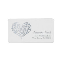 Elegantes Silberherz auf Grau