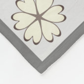 Elegantes Silberherz Blume Muster Fleecedecke (Ecke)