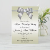 Elegantes Silver Bow House Erwärmung Party Einladung (Stehend Vorderseite)