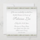 Elegantes Silver Damask und rosa Rose Brautparty Einladung (Rückseite)