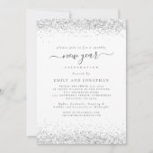 Elegantes Silver Glitzer Script Silvester Party Einladung (Vorderseite)